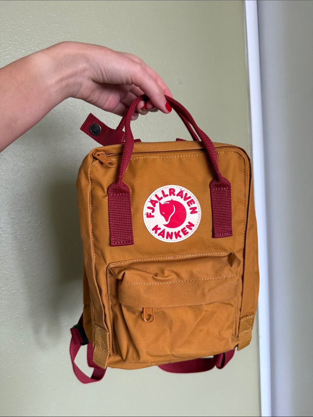 FJALLRAVEN Mustard Yellow Backpack with Red Handles